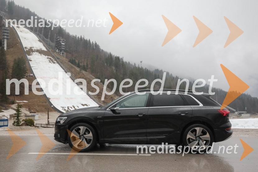 Audi e-tronAudi e-tron, slovenska predstavitev