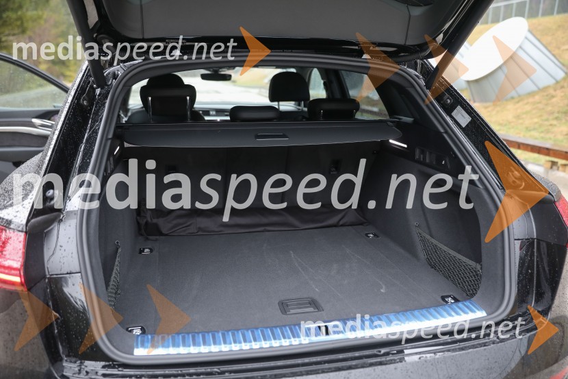 Audi e-tronAudi e-tron, slovenska predstavitev