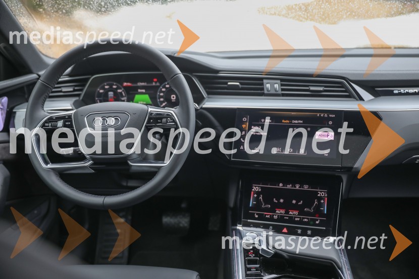 Audi e-tronAudi e-tron, slovenska predstavitev