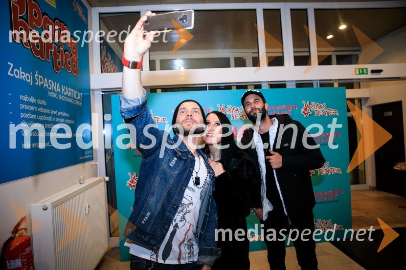  Klemen Bunderla, radijski voditelj, radio Aktual;  Anita Gošte, radijska voditeljica, Radio Aktual;  Luka Švigelj, snemalec in fotografSeks nasveti od A do Ž, premiera komedije