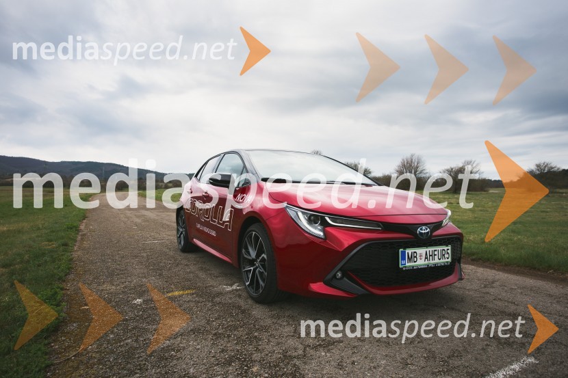 Toyota Corolla (E210)Toyota Corolla, slovenska predstavitev