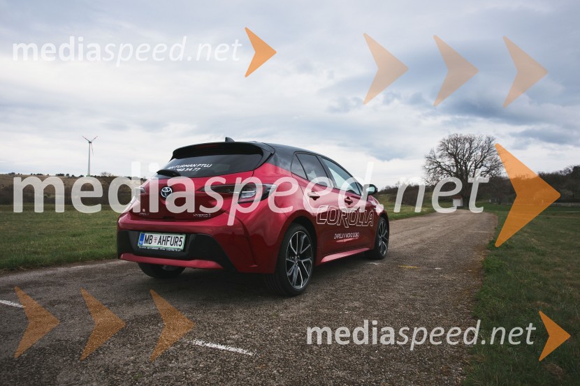 Toyota Corolla (E210)Toyota Corolla, slovenska predstavitev