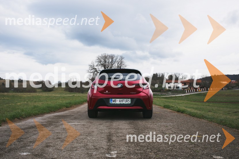 Toyota Corolla (E210)Toyota Corolla, slovenska predstavitev