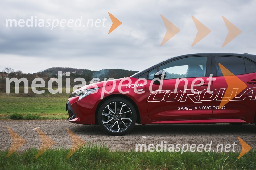 Toyota Corolla (E210)Toyota Corolla, slovenska predstavitev