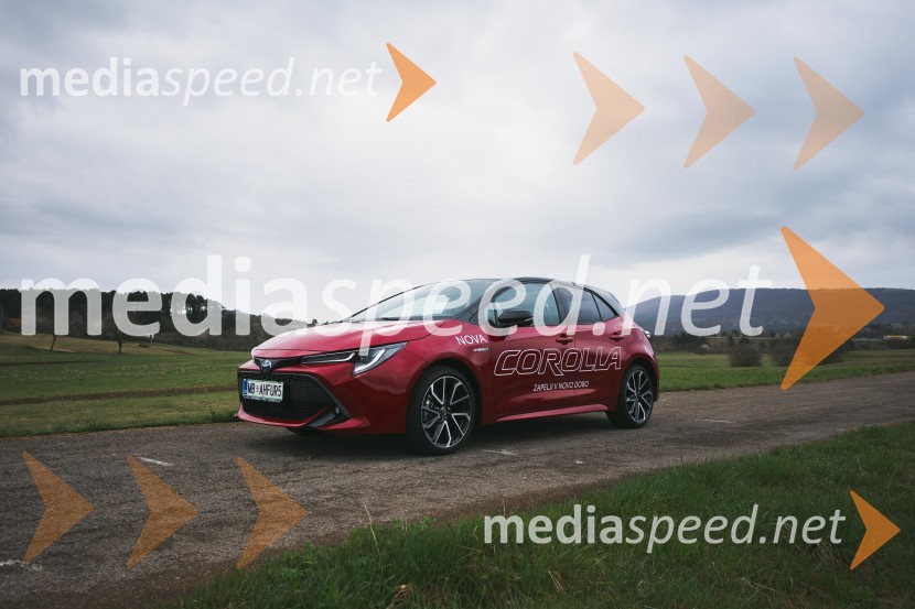Toyota Corolla (E210)Toyota Corolla, slovenska predstavitev