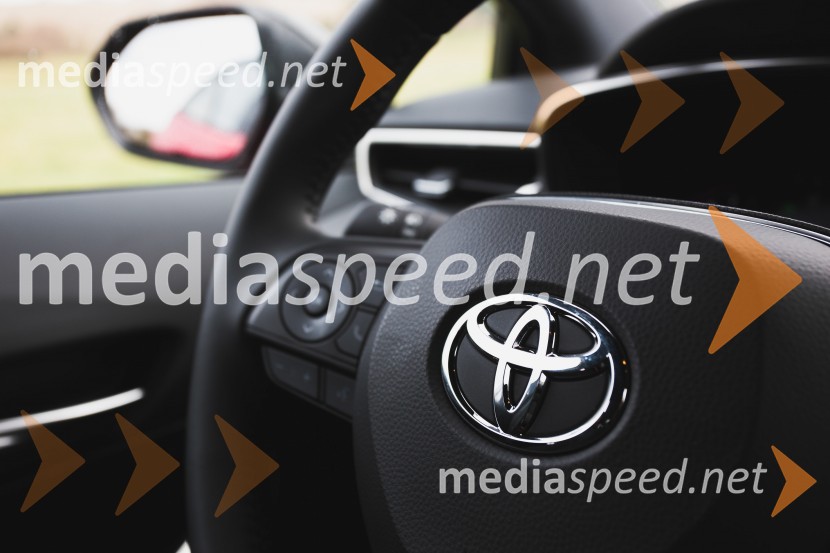 Toyota Corolla (E210)Toyota Corolla, slovenska predstavitev