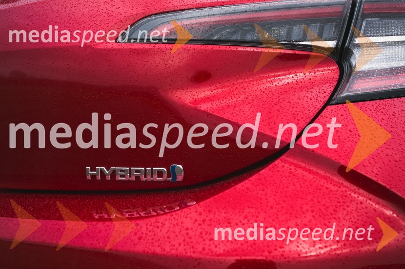 Toyota Corolla (E210)Toyota Corolla, slovenska predstavitev