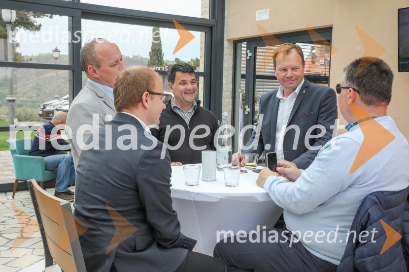  ... ;  ... ;  ... ;  Marko Škriba, direktor znamke Volkswagen pri Porsche Slovenija d.o.o.;  ... Volkswagen T-Cross, slovenska predstavitev