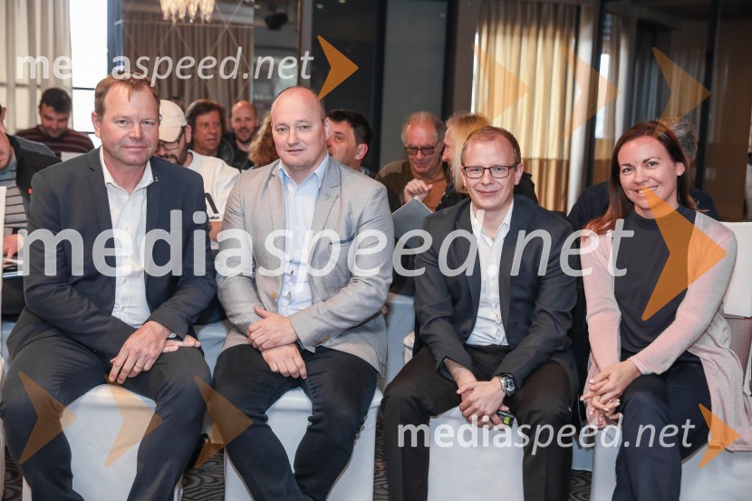  Marko Škriba, direktor znamke Volkswagen pri Porsche Slovenija d.o.o.;  ... ;  ... ;  ... Volkswagen T-Cross, slovenska predstavitev