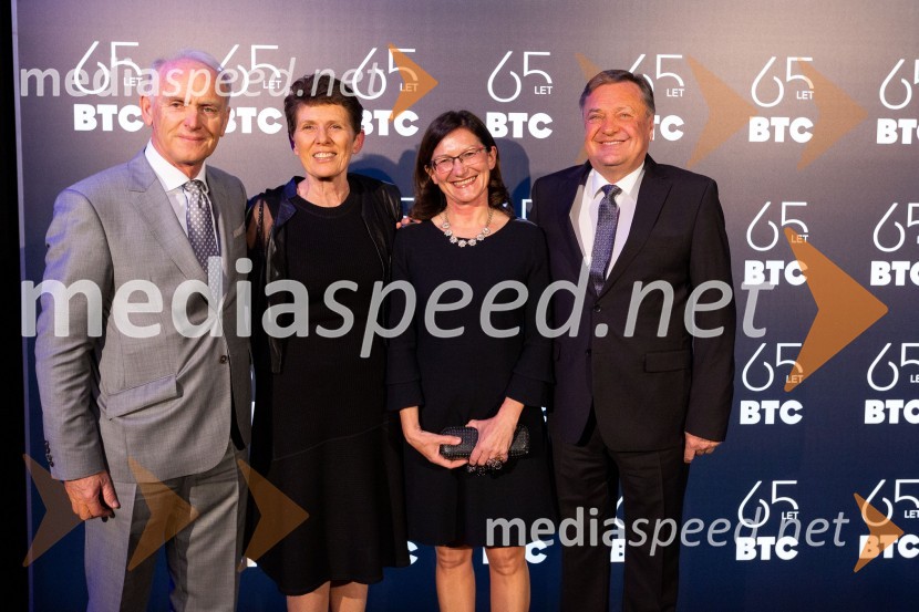  Jože  Mermal, predsednik uprave družbe BTC;  ... ;  ... ;  Zoran Janković, župan, Mestna občina LjubljanaPraznovanje 65-letnice družbe BTC