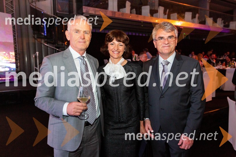 Jože  Mermal, predsednik uprave družbe BTC; prof. dr. Maja Makovec Brenčič, nekdanja ministrica za izobraževanje, znanost in šport;  Aleksander  Zalaznik, generalni direktor Danfoss Trata, predsednik Združenja ManagerPraznovanje 65-letnice družbe BTC