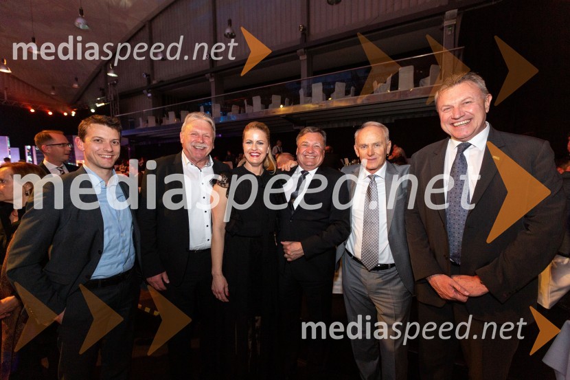  ... ;  ... ;  Petra Grosman, vodja poslovne pisarne in protokola v upravi družbe BTC;  Zoran Janković, župan, Mestna občina Ljubljana;  Jože  Mermal, predsednik uprave družbe BTC;  ... Praznovanje 65-letnice družbe BTC