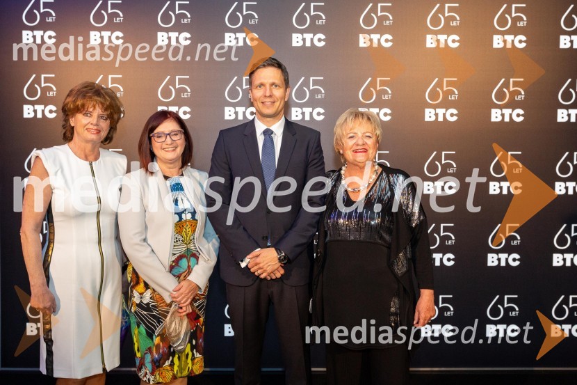  Helena Petrin, generalna sekretarka BTC ;  ... ; mag. Damjan Kralj, član Uprave, direktor za trženje in marketing, BTC;  ... Praznovanje 65-letnice družbe BTC