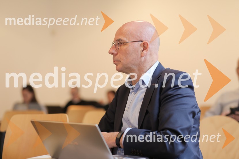 dr. Paul Timmers, neodvisni podjetnik, akademik in svetovalec za tehnologijo, politiko, gospodarstvo in družbo, BelgijaMednarodna delavnica o srebrni ekonomiji