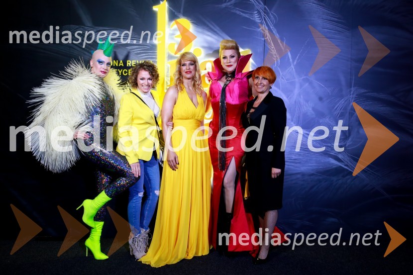  Miha Kavčič, tekmovalec resničnostnega šova Kmetija 2018;  Sonja Rigler, stilistka;  Darja Lesjak, center manager Citycenter Celje;  Christa Žentiily - Salomé;  Nena Horvat, vodja marketinga Citycenter Celje13. nadstropje, modni spektakel Citycenter Celje