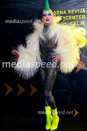  Miha Kavčič, tekmovalec resničnostnega šova Kmetija 201813. nadstropje, modni spektakel Citycenter Celje