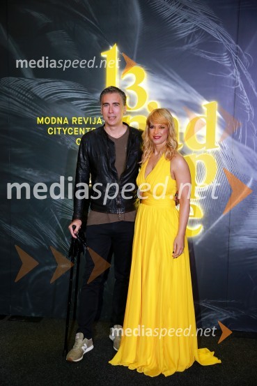 Jan Plestenjak, pevec;  Darja Lesjak, center manager Citycenter Celje13. nadstropje, modni spektakel Citycenter Celje