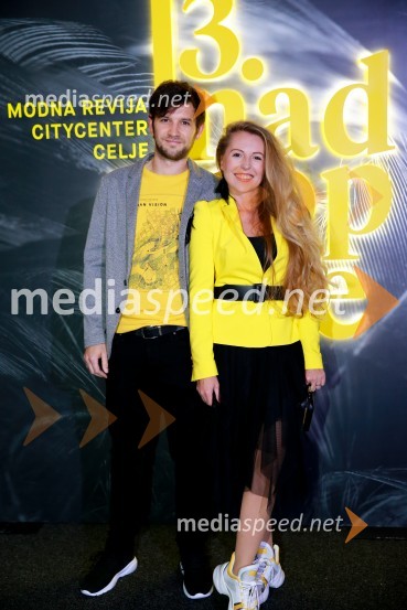  Urban Jazbinšek;  Hajdi Korošec Jazbinšek, pevka13. nadstropje, modni spektakel Citycenter Celje