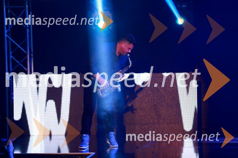  Lovro Ravbar, saksofonist13. nadstropje, modni spektakel Citycenter Celje