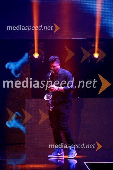  Lovro Ravbar, saksofonist13. nadstropje, modni spektakel Citycenter Celje