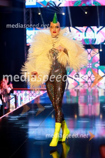  Miha Kavčič, tekmovalec resničnostnega šova Kmetija 201813. nadstropje, modni spektakel Citycenter Celje