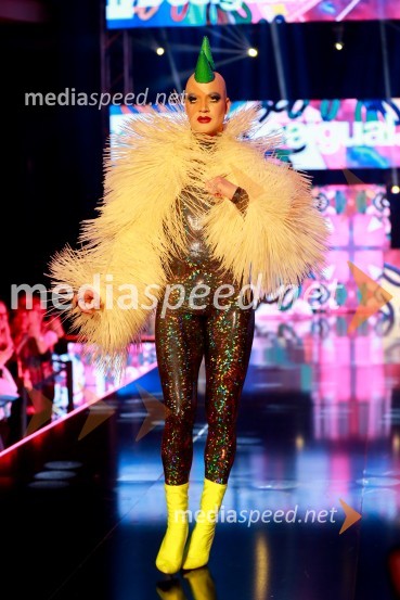  Miha Kavčič, tekmovalec resničnostnega šova Kmetija 201813. nadstropje, modni spektakel Citycenter Celje