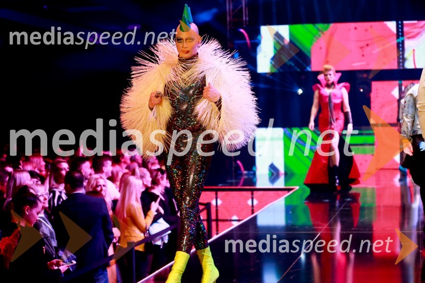  Miha Kavčič, tekmovalec resničnostnega šova Kmetija 201813. nadstropje, modni spektakel Citycenter Celje