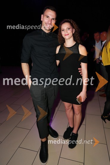  Matevž Česen, koreograf;  Lara Šlibar, Bolero Dance Center13. nadstropje, modni spektakel Citycenter Celje