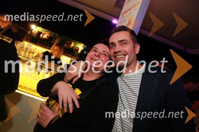  Martina Ipša, stand up komičarka;  Gorazd Kocbek, Oljarna Kocbek13. nadstropje, modni spektakel Citycenter Celje