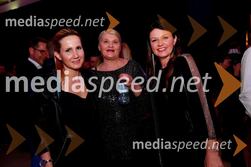  Natalija Cvetko, vodja projektov, Mediaspeed;  Carmen Leban, novinarka; mag. Andreja  Jernejčič, direktorica podjetja Lin&Nil13. nadstropje, modni spektakel Citycenter Celje