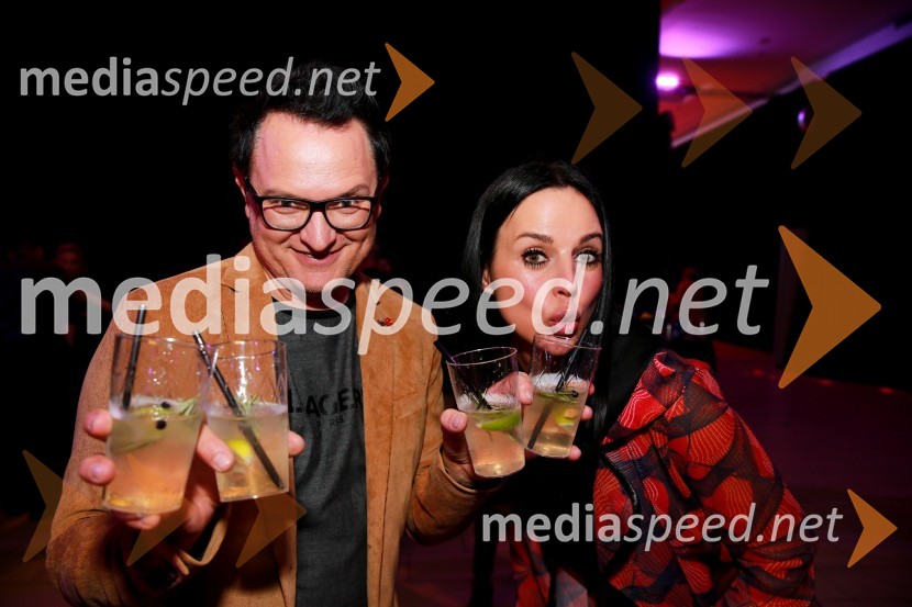  Dejan Tamše, DRUM s.p.;  Urška Sedminek Tamše, salon lepote Urška13. nadstropje, modni spektakel Citycenter Celje