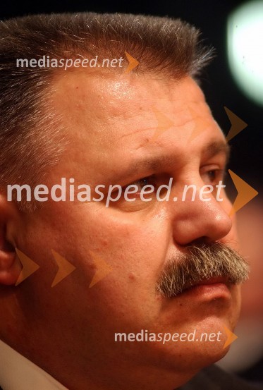 Ivan Šuker, hrvaški minister za financeVlada Republike Hrvaške