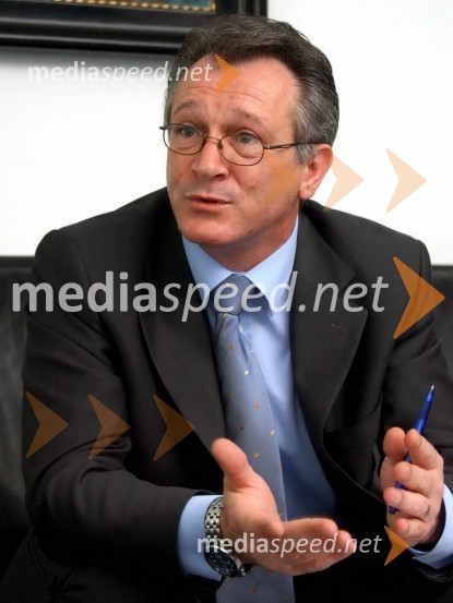 Branko Vukelić, hrvaški obrambni ministerVlada Republike Hrvaške