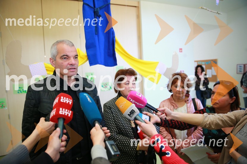 Vrtec Pekre, MOM, oporečna voda ogroža otrokeVrtec Pekre, MOM, oporečna voda ogroža otroke