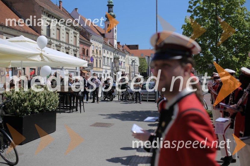 Dve pomladi Gostilne MariborDve pomladi Gostilne Maribor