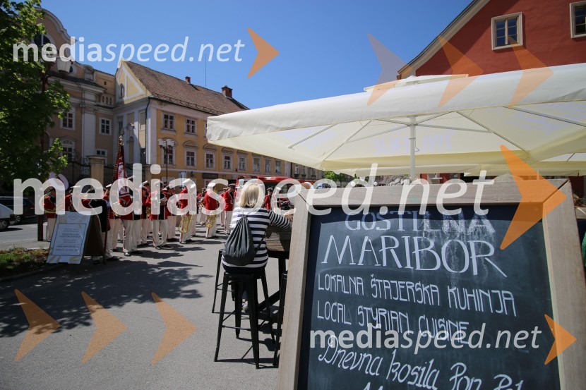 Dve pomladi Gostilne MariborDve pomladi Gostilne Maribor