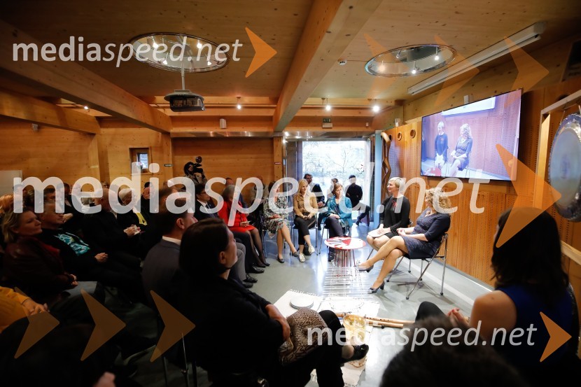 Predstavitev knjige Sonje Klopčič AEIOU voditeljstvaPredstavitev knjige Sonje Klopčič AEIOU voditeljstva