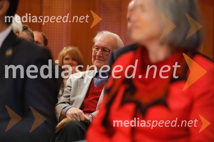 Predstavitev knjige Sonje Klopčič AEIOU voditeljstva