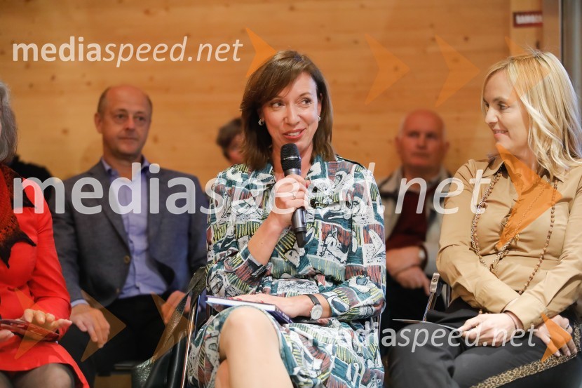 mag. Ladeja Košir Godina,  ustanoviteljica Circular Change / Giacomelli Media;  Ajša Vodnik, izvršna direktorica AmCham (Ameriška gospodarska zbornica)Predstavitev knjige Sonje Klopčič AEIOU voditeljstva