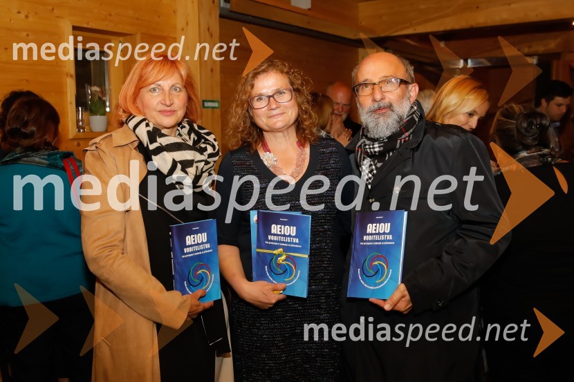  ... ; mag. Sonja Klopčič,  podjetnica, managerka in voditeljica;  ... Predstavitev knjige Sonje Klopčič AEIOU voditeljstva