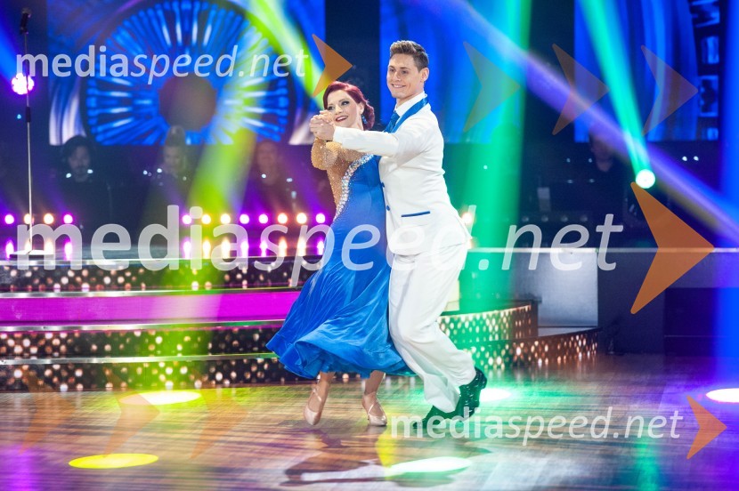  Tanja Žagar, pevka;  Arnej Ivkovič, plesalecZvezde plešejo 2019, osma oddaja