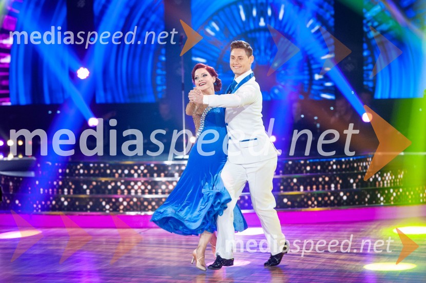  Tanja Žagar, pevka;  Arnej Ivkovič, plesalecZvezde plešejo 2019, osma oddaja