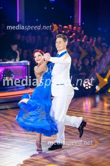  Tanja Žagar, pevka;  Arnej Ivkovič, plesalecZvezde plešejo 2019, osma oddaja