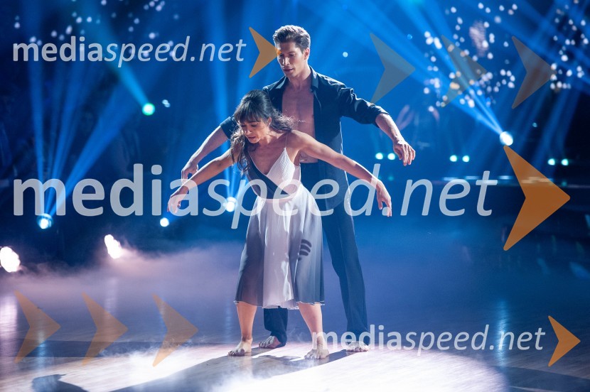  Tina Gorenjak, igralka;  Miha Vodičar, plesalecZvezde plešejo 2019, osma oddaja