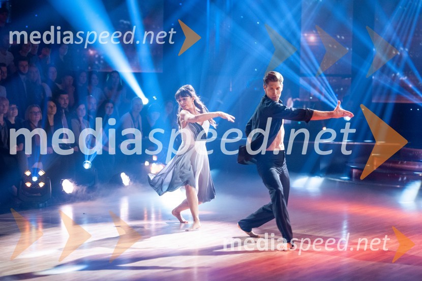  Tina Gorenjak, igralka;  Miha Vodičar, plesalecZvezde plešejo 2019, osma oddaja