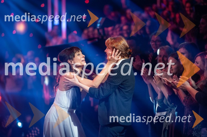  Tina Gorenjak, igralka;  Nina Barbara RiharZvezde plešejo 2019, osma oddaja