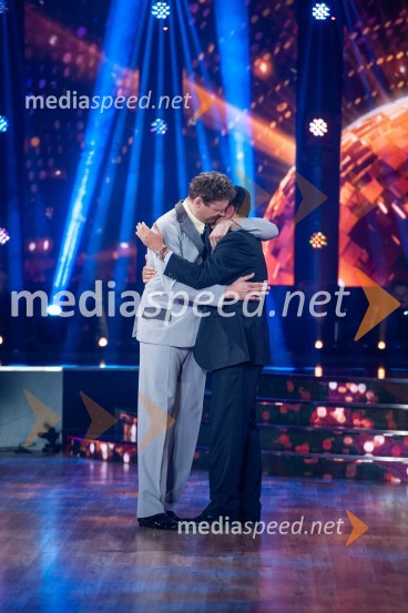  Miha Zupan, košarkar;  Vangelis Angelou, košarkarski trenerZvezde plešejo 2019, osma oddaja