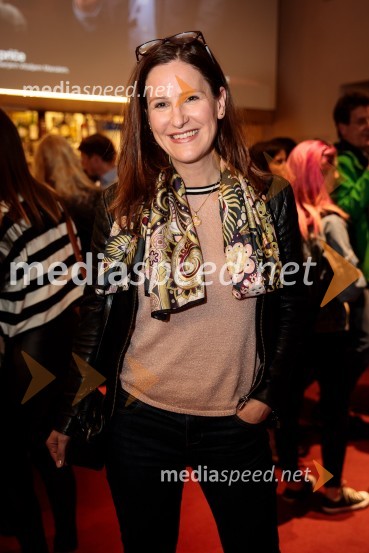  Manca Izmajlova, pevkaPremiera slovenskega filma Stoletje sanj