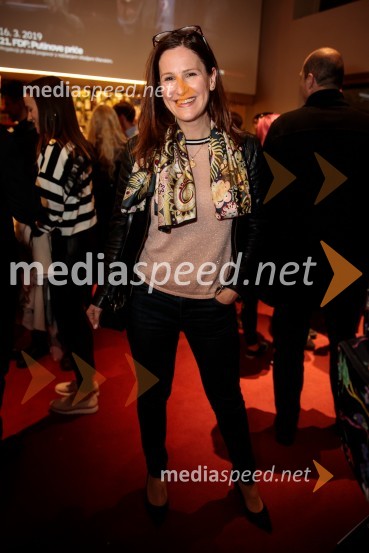  Manca Izmajlova, pevkaPremiera slovenskega filma Stoletje sanj