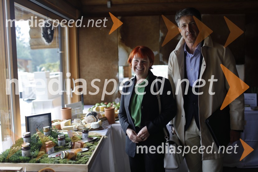  Jana Jenko, uradnica in političarka;  Marjan Cukrov, Ministrstvo za kmetijstvo, gozdarstvo in prehranoThe Slovenia Restaurant Awards 2019 by Diners Club